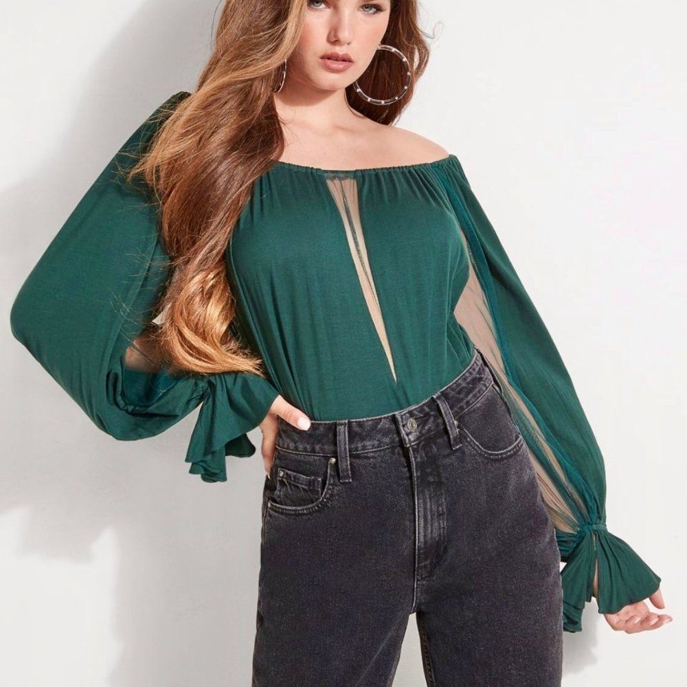 Sexy off shoulder Blouson Bodysuit by GUESS small